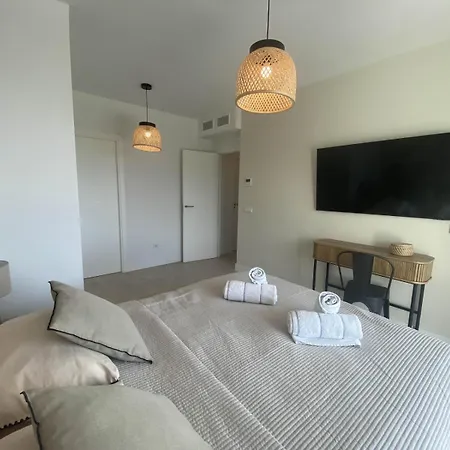 Eden Deluxe, Jacuzzi & Sea