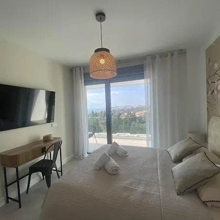 Appartement Eden Deluxe, Jacuzzi & Sea El Faro
