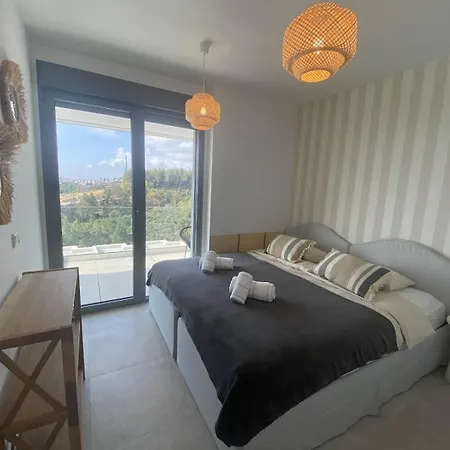 Eden Deluxe, Jacuzzi & Sea